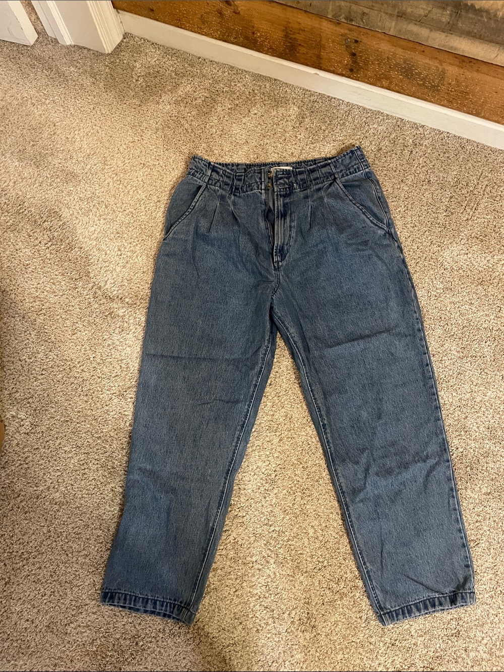 Relaxed High-Waist Blue Denim Jeans